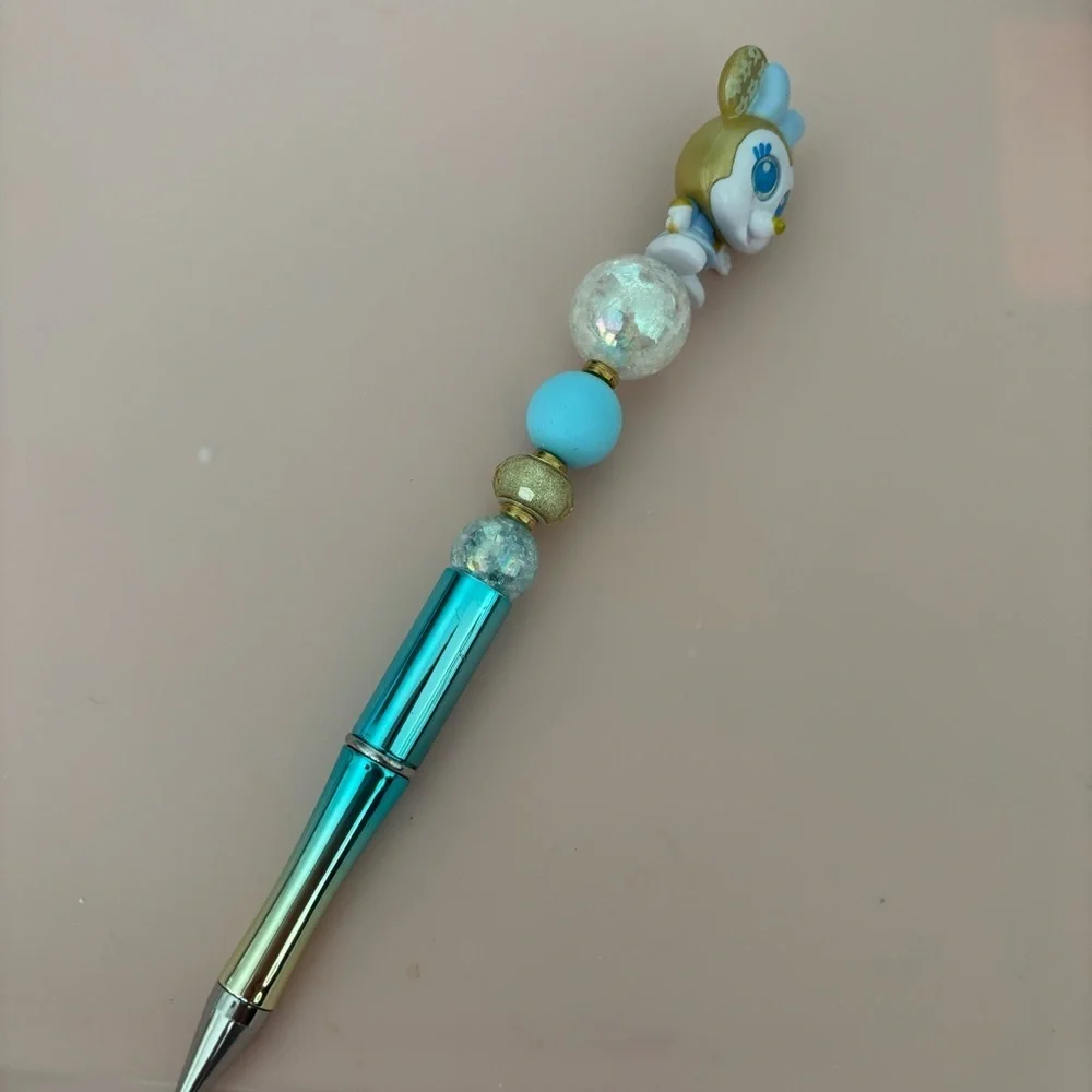 Disney Doorables: Mickey Mouse: Wonderland Minnie Mouse handmade beaded pen